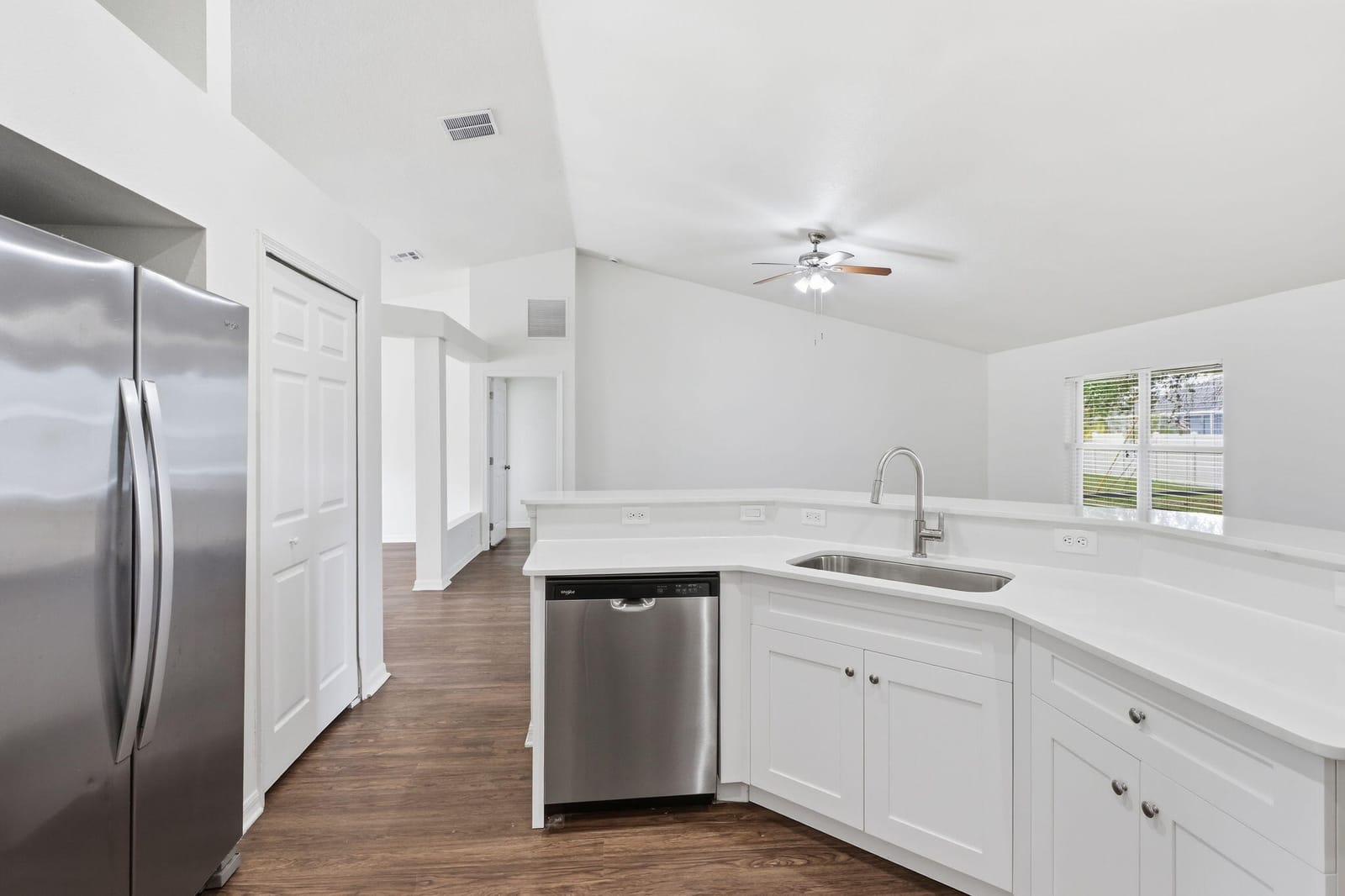 375 SW Saginaw Avenue — photo 12