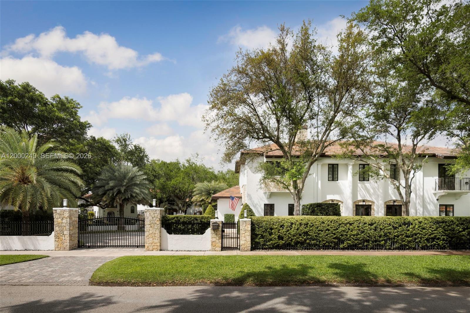 475 Amalfi Avenue, Coral Gables, FL 33146, Coral Gables