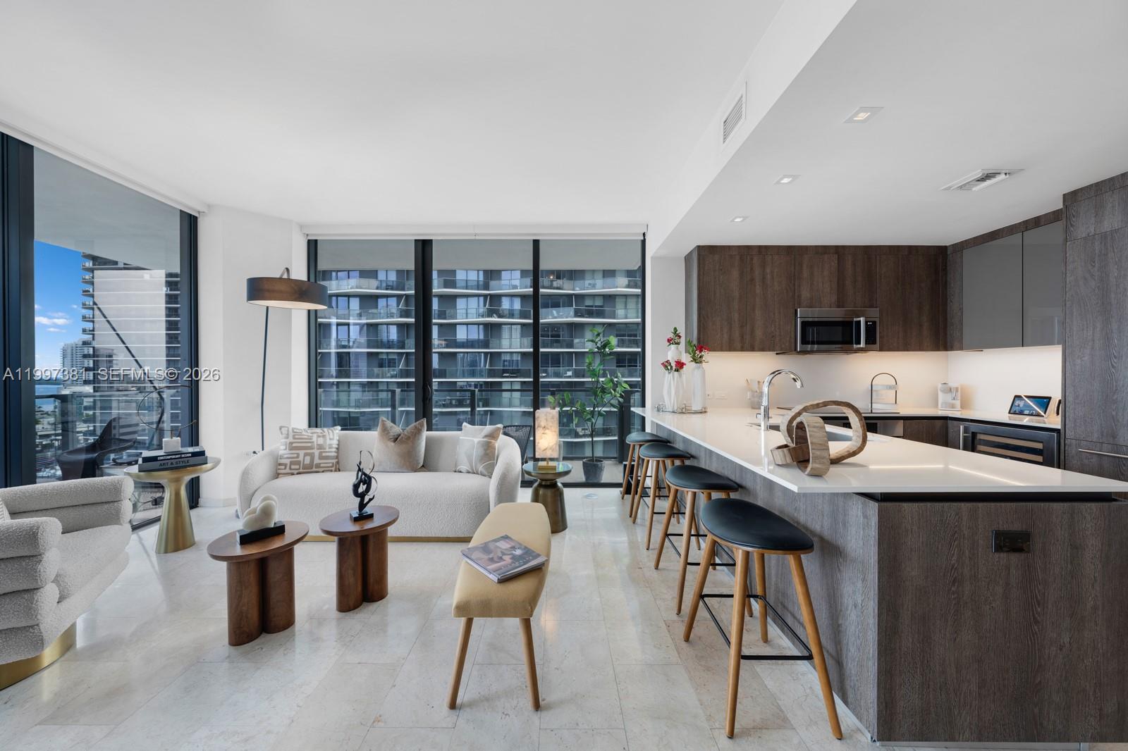 88 SW 7th Street 1401, Miami, FL 33130, Miami