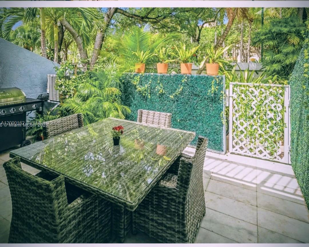 798 Crandon Blvd 55-b 55-B, Key Biscayne, FL 33149, Key Biscayne