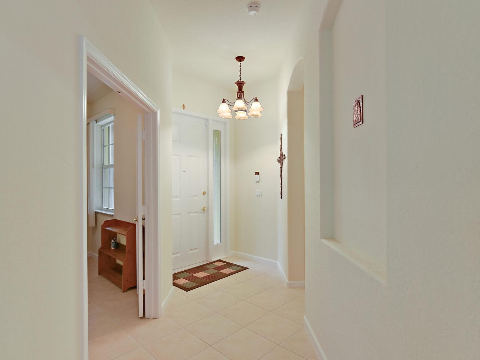 833 NW Rutherford Court NW — photo 2