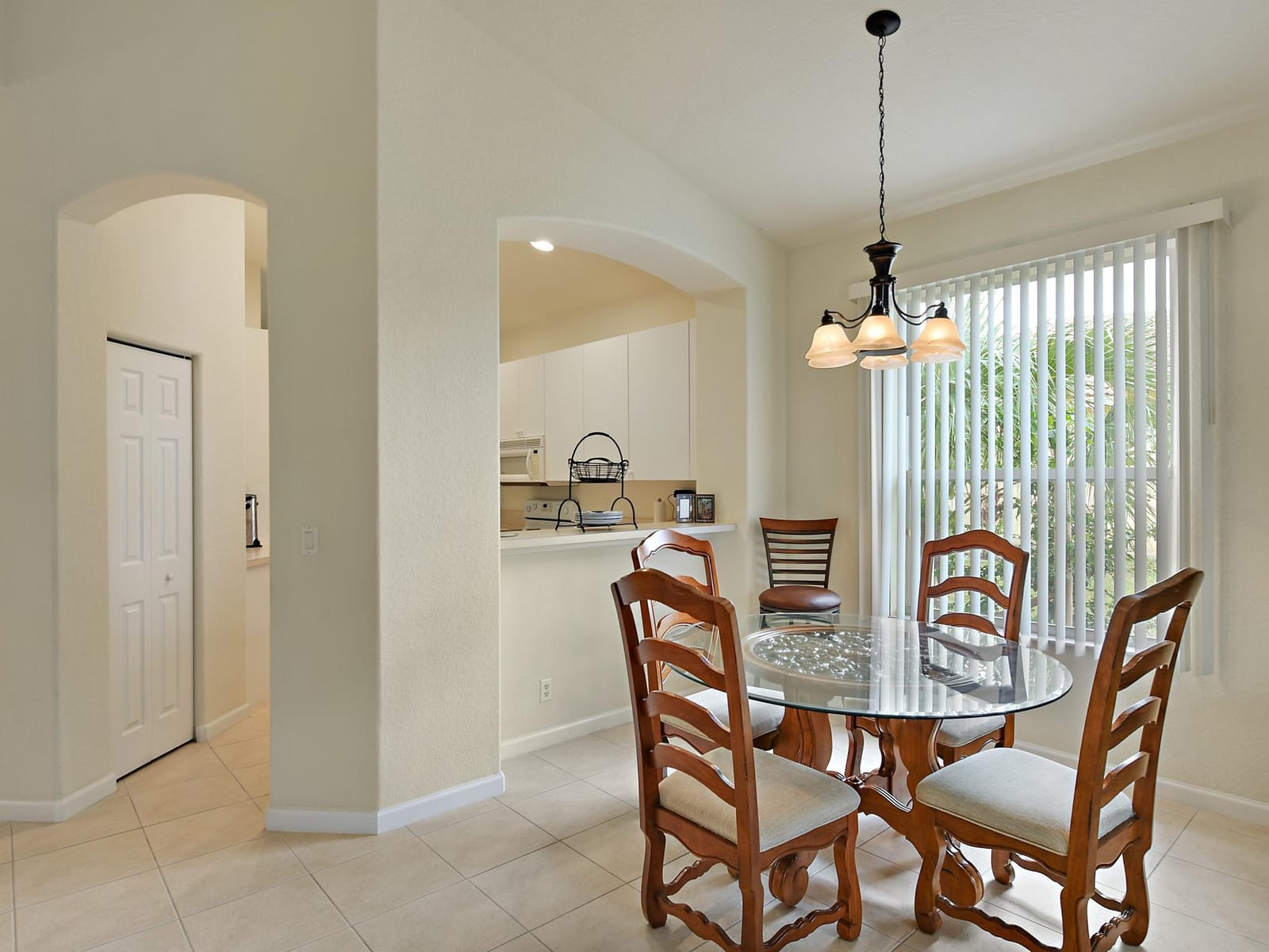 833 NW Rutherford Court NW — photo 7