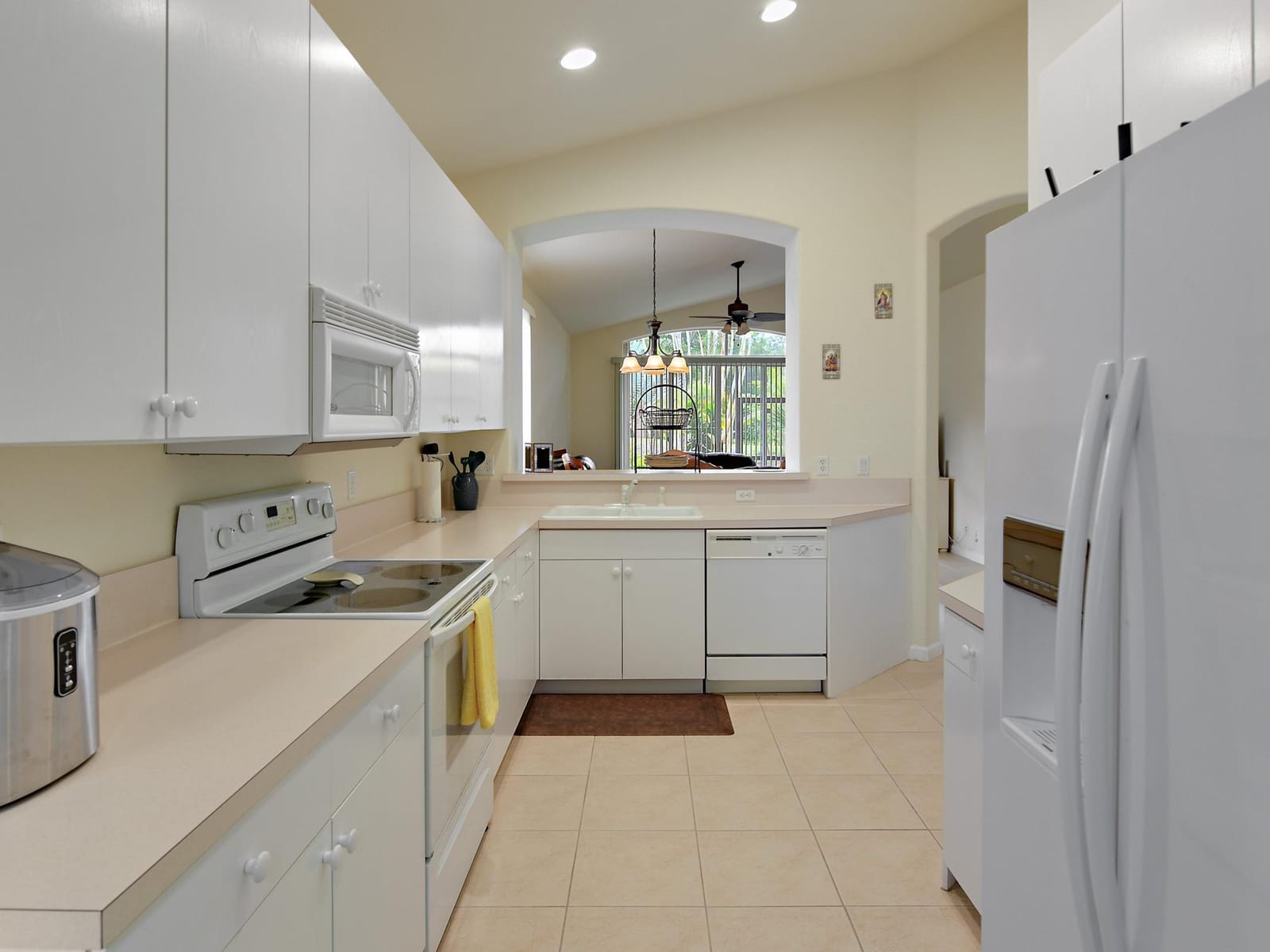 833 NW Rutherford Court NW — photo 8