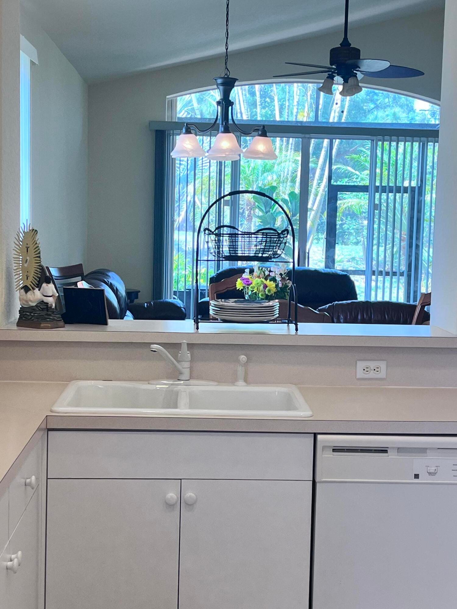 833 NW Rutherford Court NW — photo 9