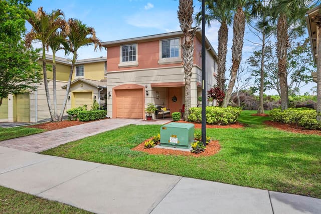 5349 SE Jennings Lane, sold in Martins Crossing, Stuart, FL