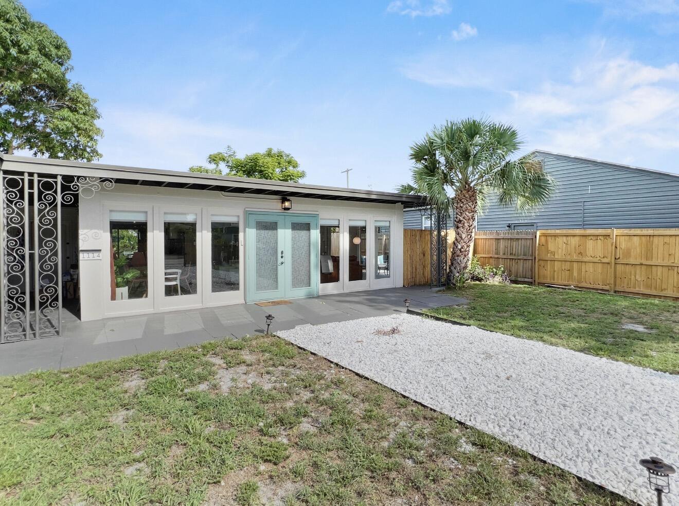 1114 N M Street, Lake Worth Beach, FL 33460, Lake Worth Beach