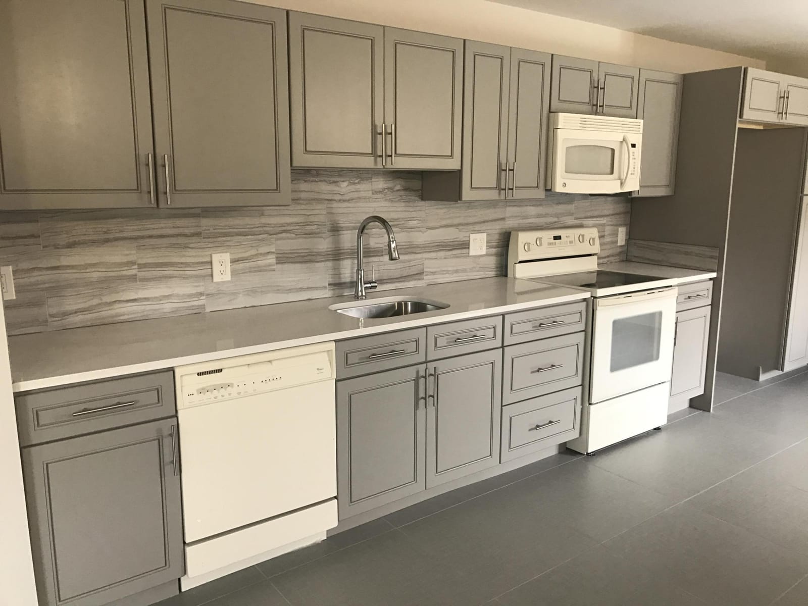 142 SW 8th Avenue Apt D — photo 3