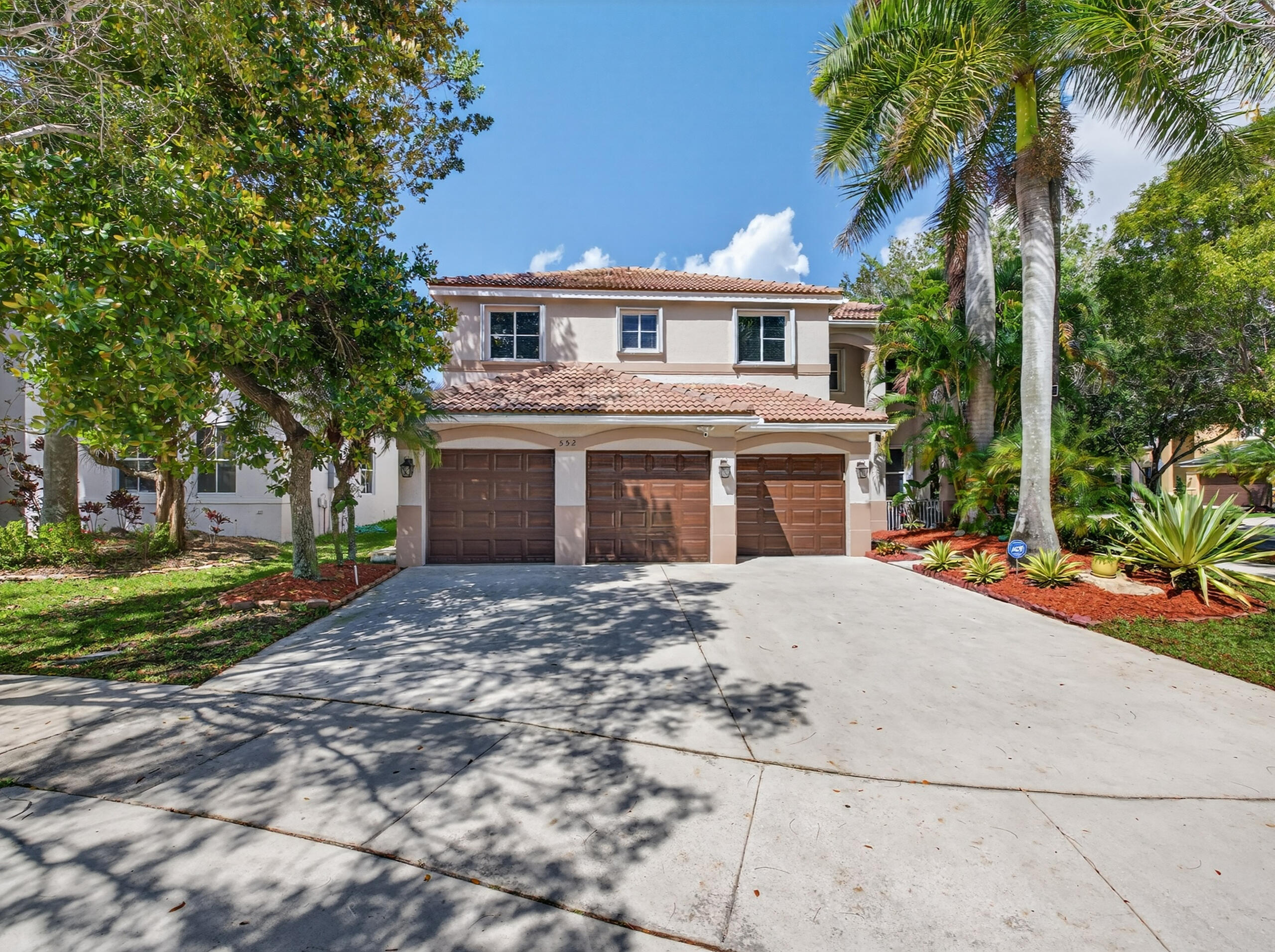 552 Penta Court, Weston, FL 33327, Weston