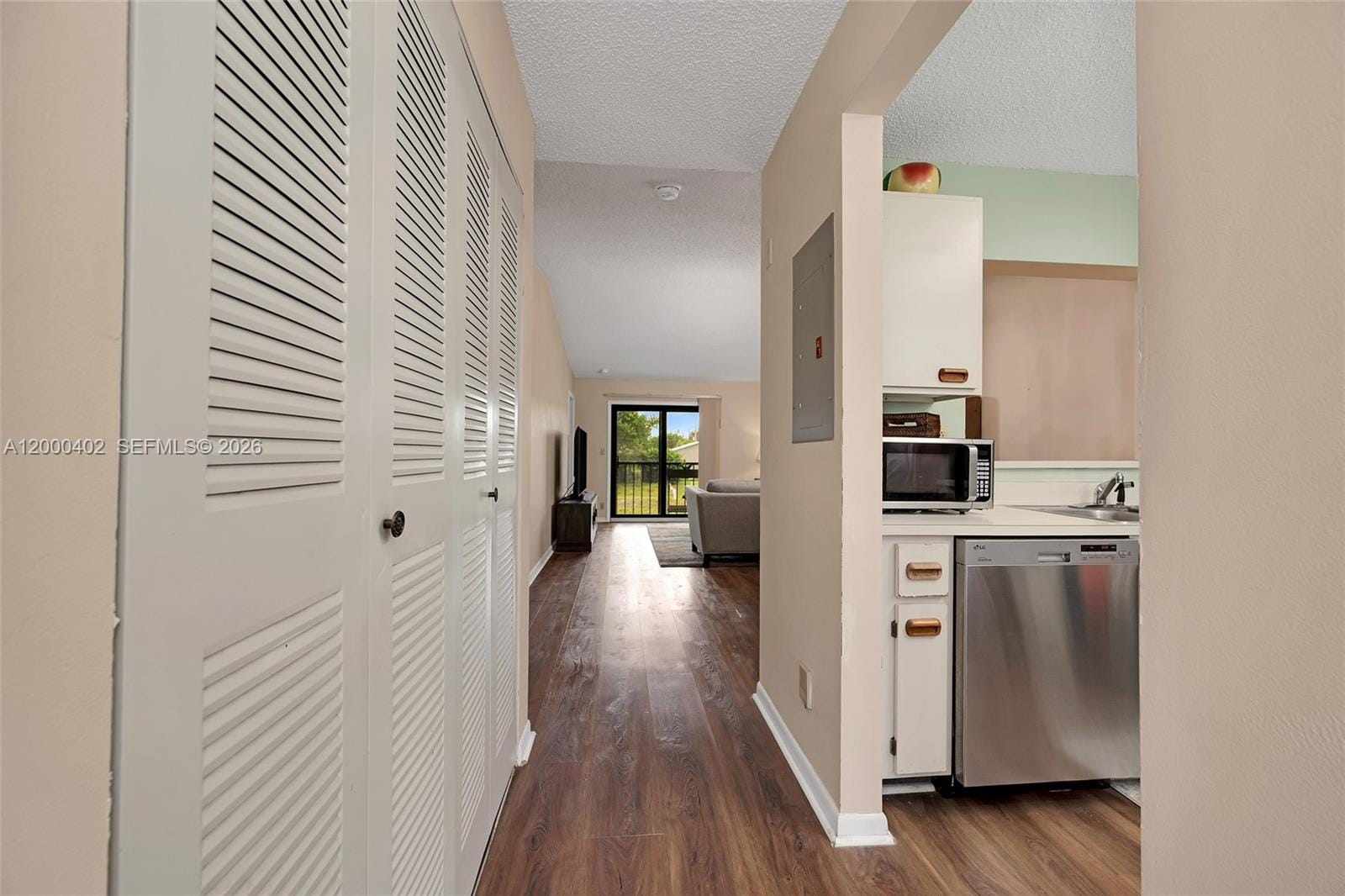 9449 Boca Cove Circle 911 — photo 5