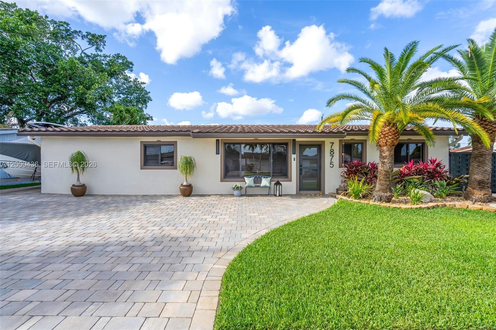 7875 NW 174th Terrace, Hialeah, FL 33015 photo 3