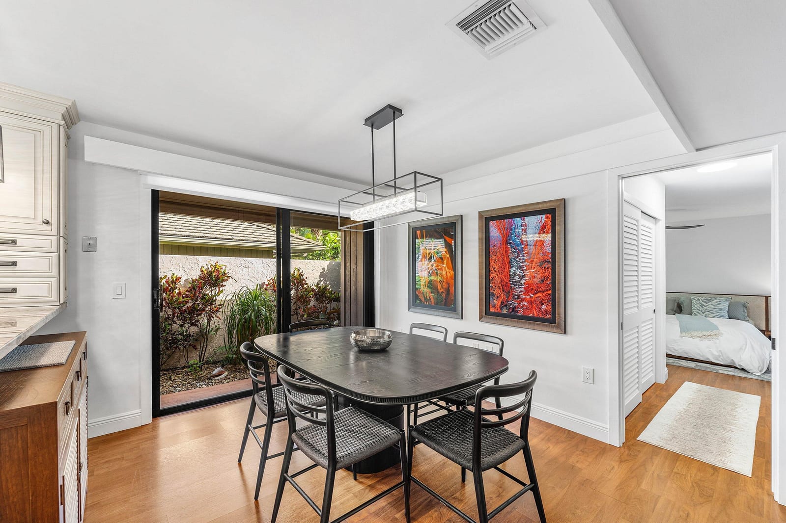 7077 Rain Forest Drive — photo 3