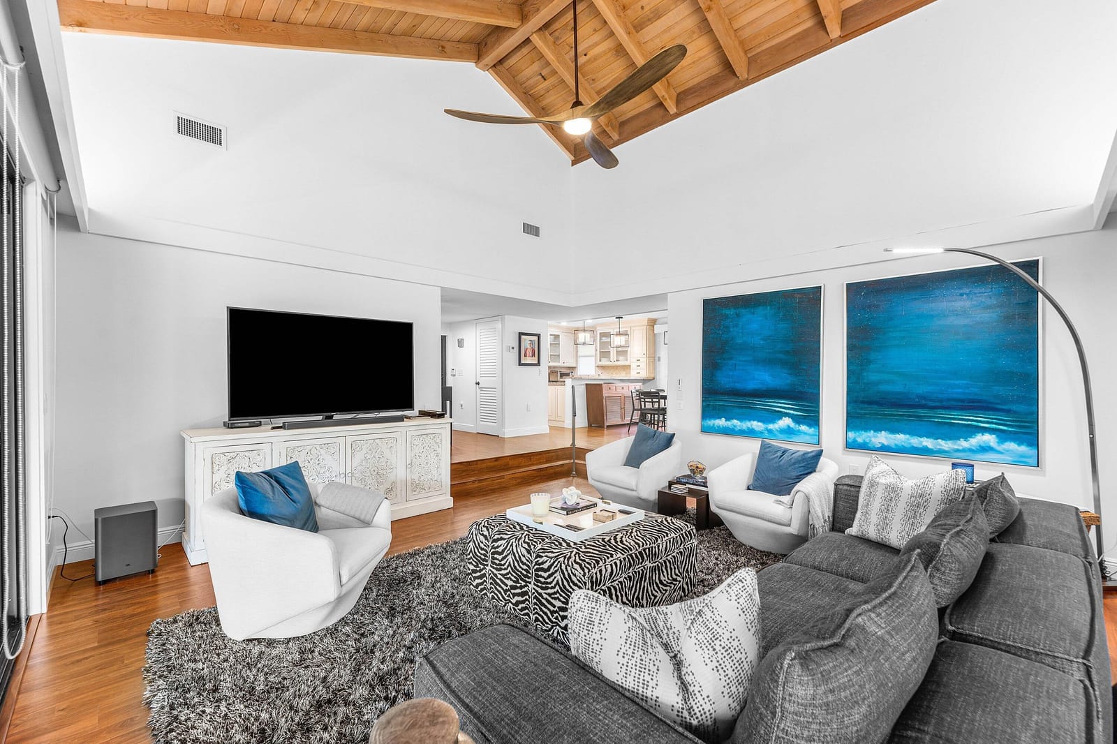 7077 Rain Forest Drive — photo 8