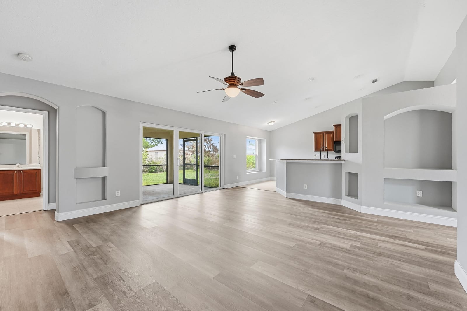1685 SW Starman Avenue — photo 8