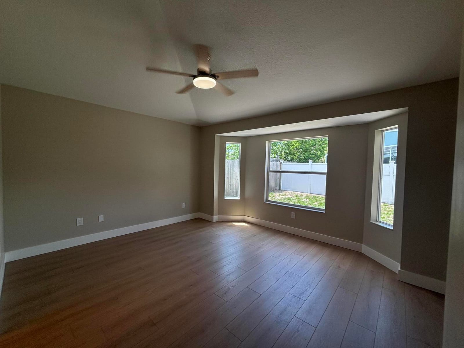 1001 Harvest Moon Drive — photo 6