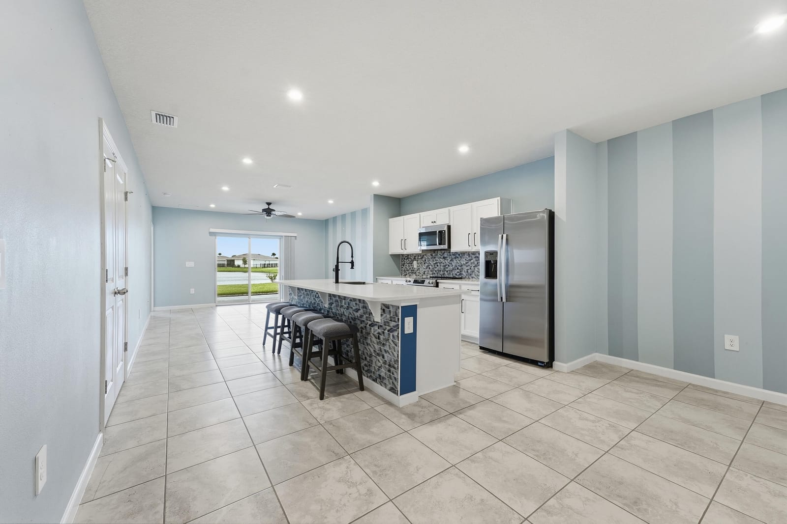 812 Persimmon Place, Fort Pierce, FL 34981 photo 5