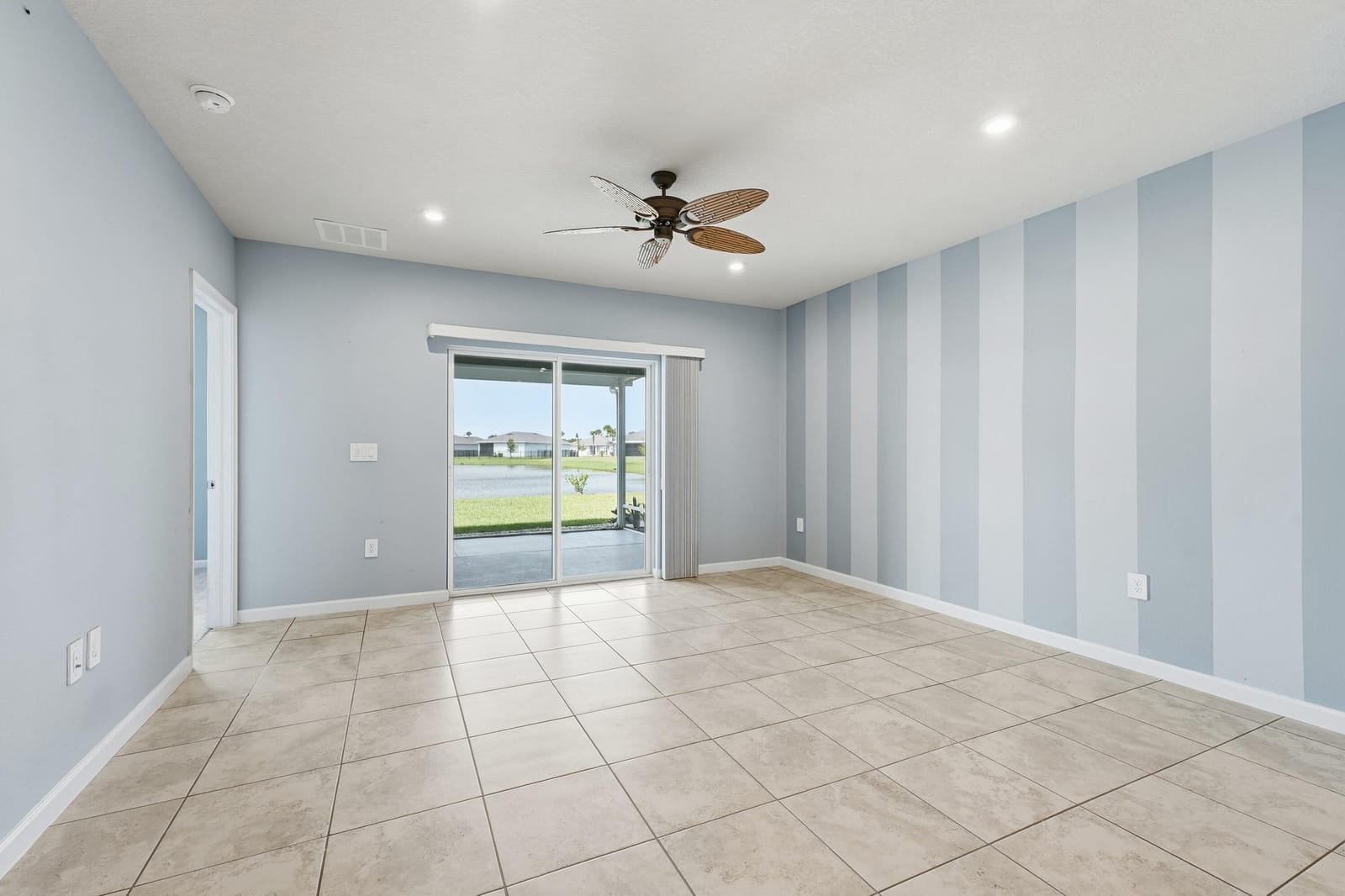 812 Persimmon Place, Fort Pierce, FL 34981 photo 6