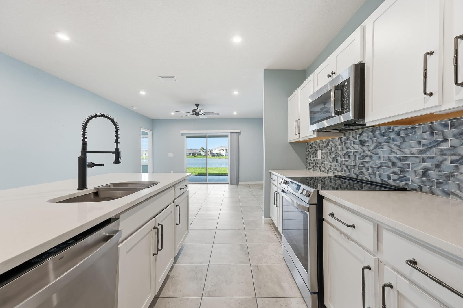 812 Persimmon Place, Fort Pierce, FL 34981 photo 9