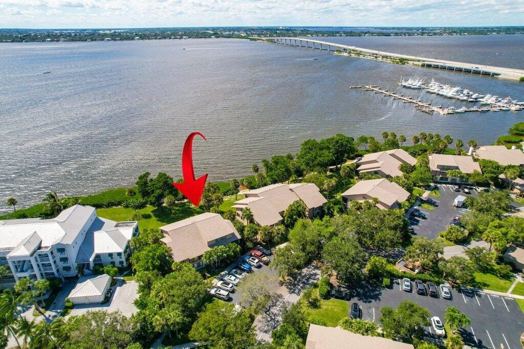 218 NE Edgewater Drive 218 — photo 12