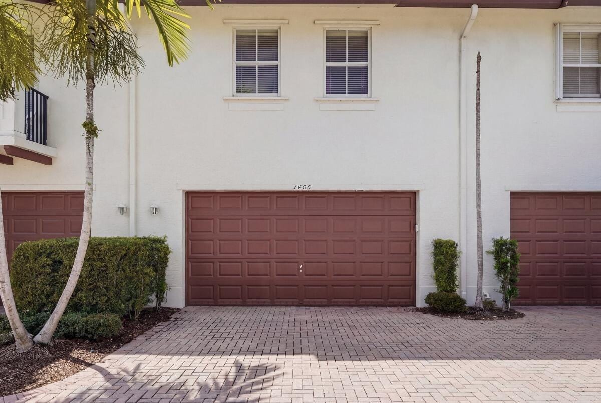 4501 Mimosa Terrace 1406 — photo 4