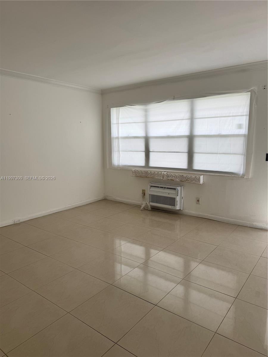 162 Westbury J 162 — photo 4