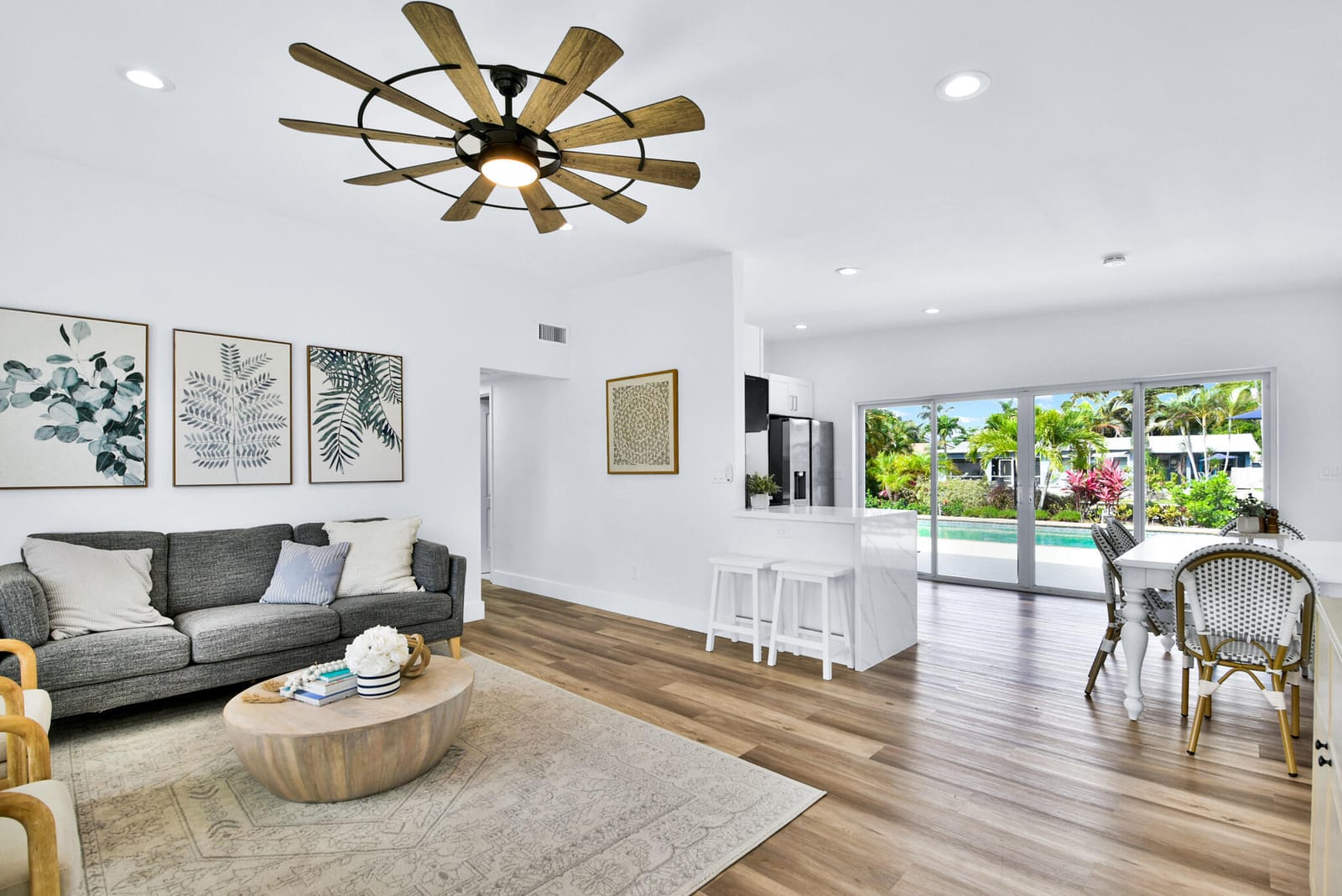 6821 Kingston Drive — photo 4