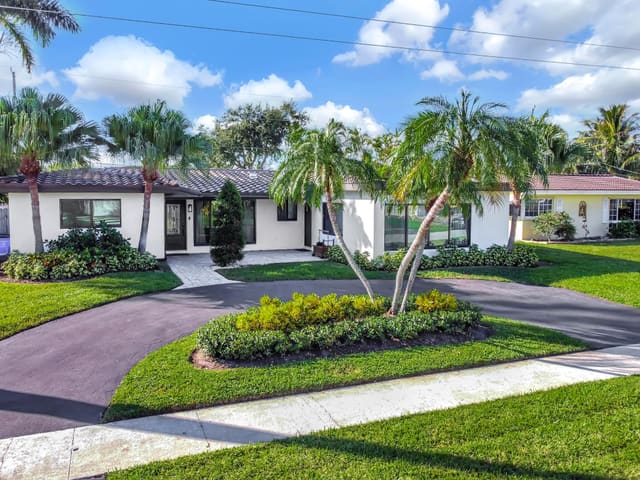 908 SE 16th Street, sold in Eastway Park, Deerfield Beach, FL