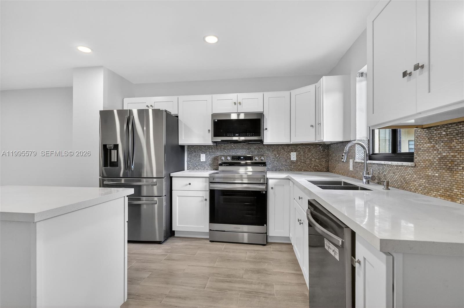 275 Gate Road 104, Hollywood, FL 33024, Hollywood