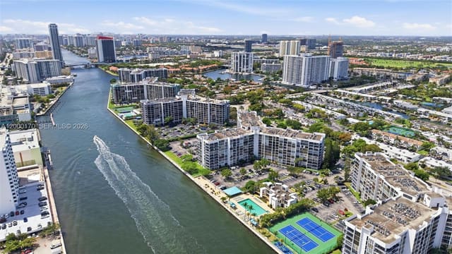 800 Parkview Drive 506, Hallandale Beach, FL 33009