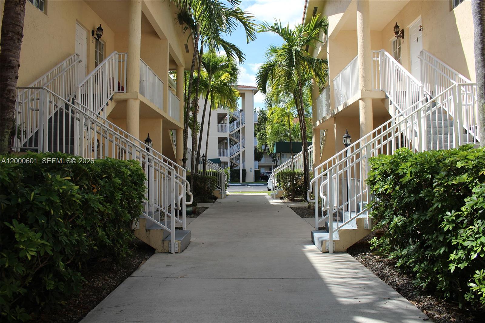 6962 NW 179th Street 2066, Hialeah, FL 33015, Hialeah