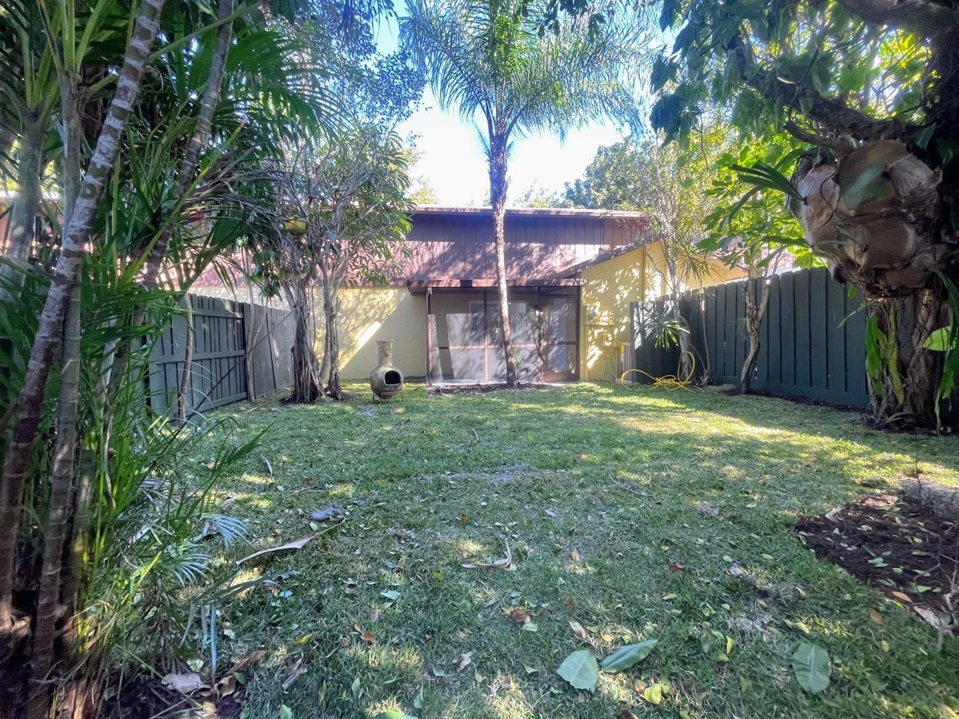 512 NW 43rd Place, Deerfield Beach, FL 33064 photo 2