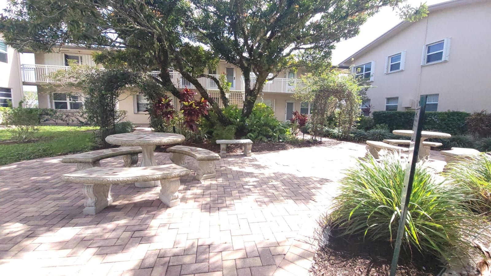 319 Chatham P — photo 8