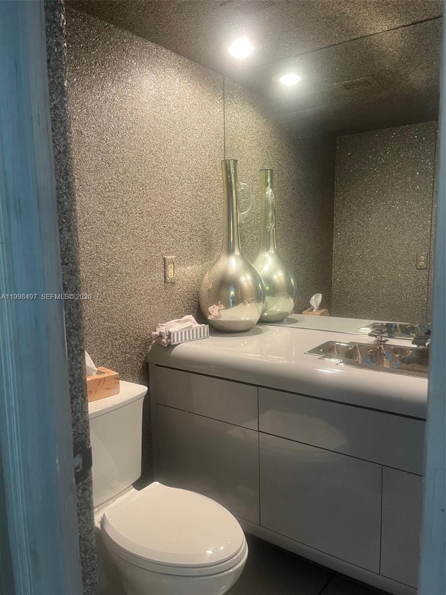 300 Bayview Drive 516, Sunny Isles Beach, FL 33160 photo 9