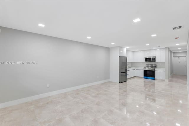 15685 SW 82nd Cir Lane 28, Miami, FL 33193