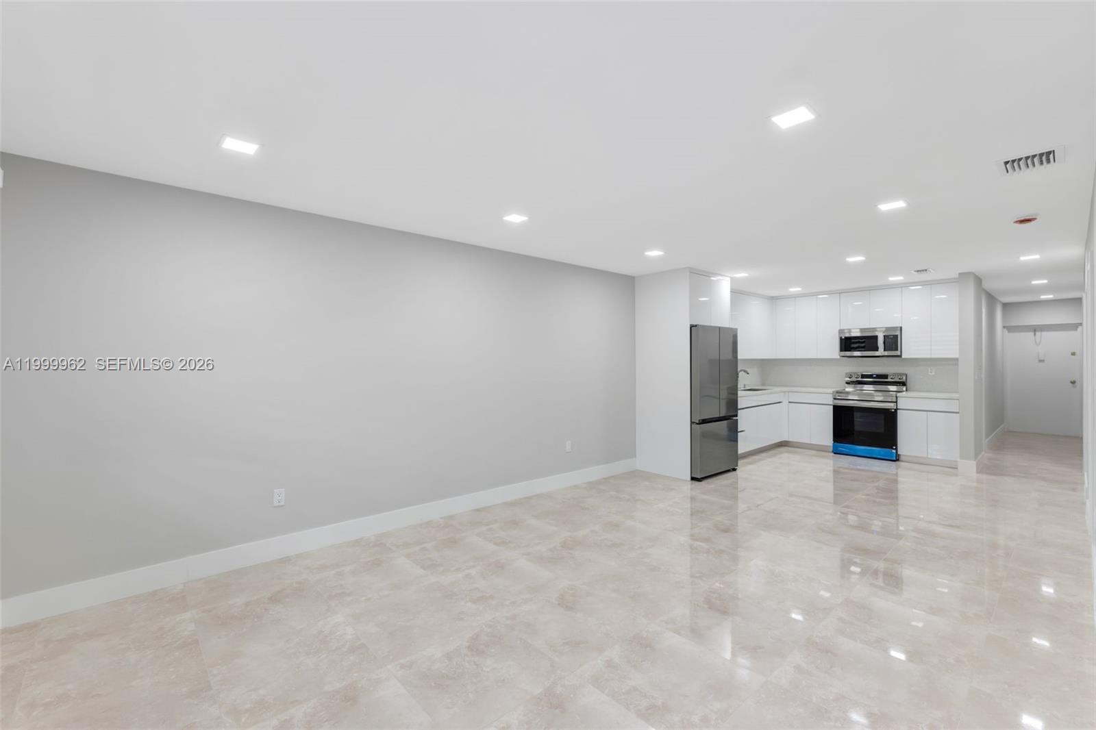 15685 SW 82nd Cir Lane 28, Miami, FL 33193, Miami