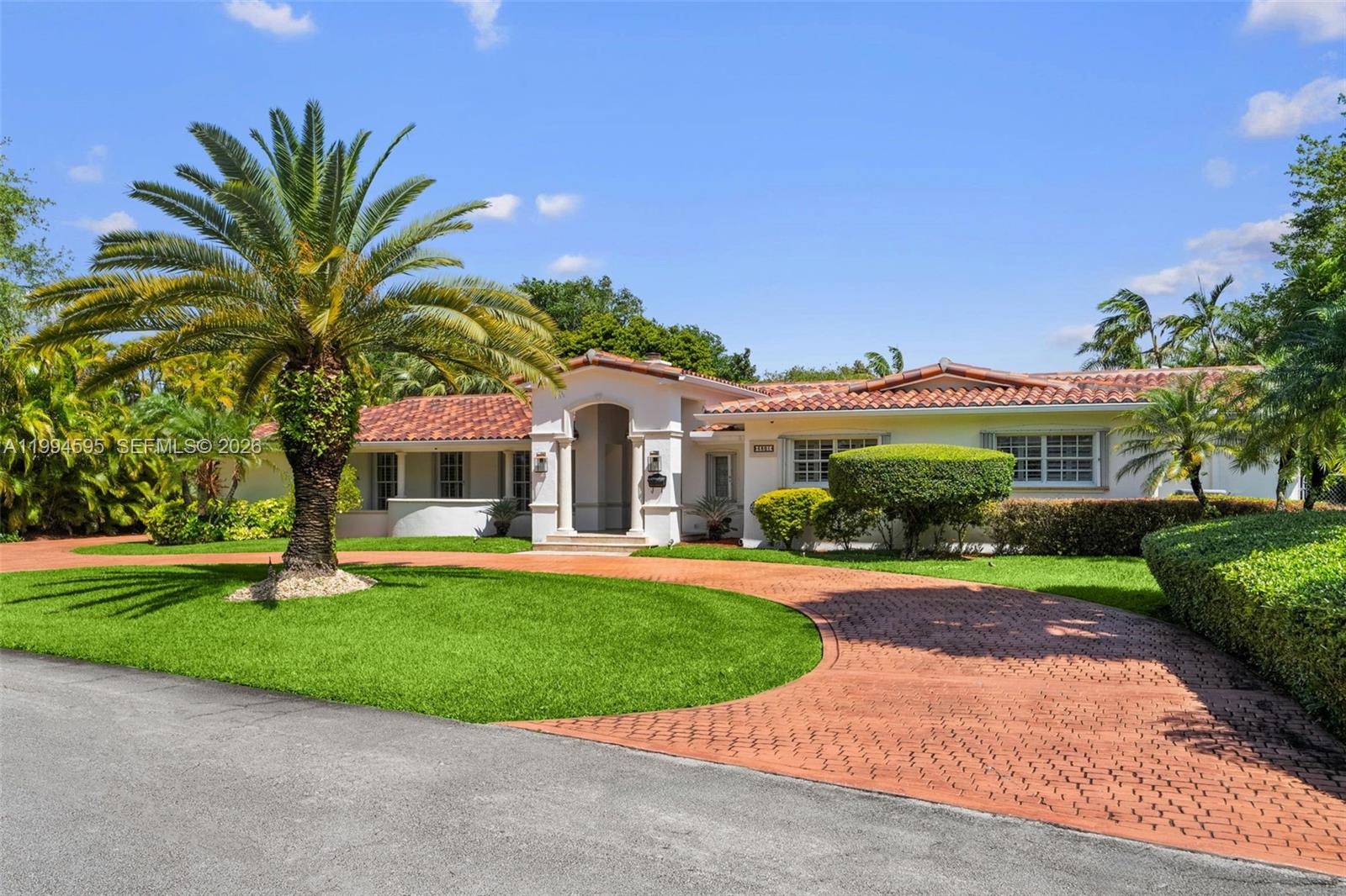 6801 SW 126th Terrace, Pinecrest, FL 33156, Pinecrest