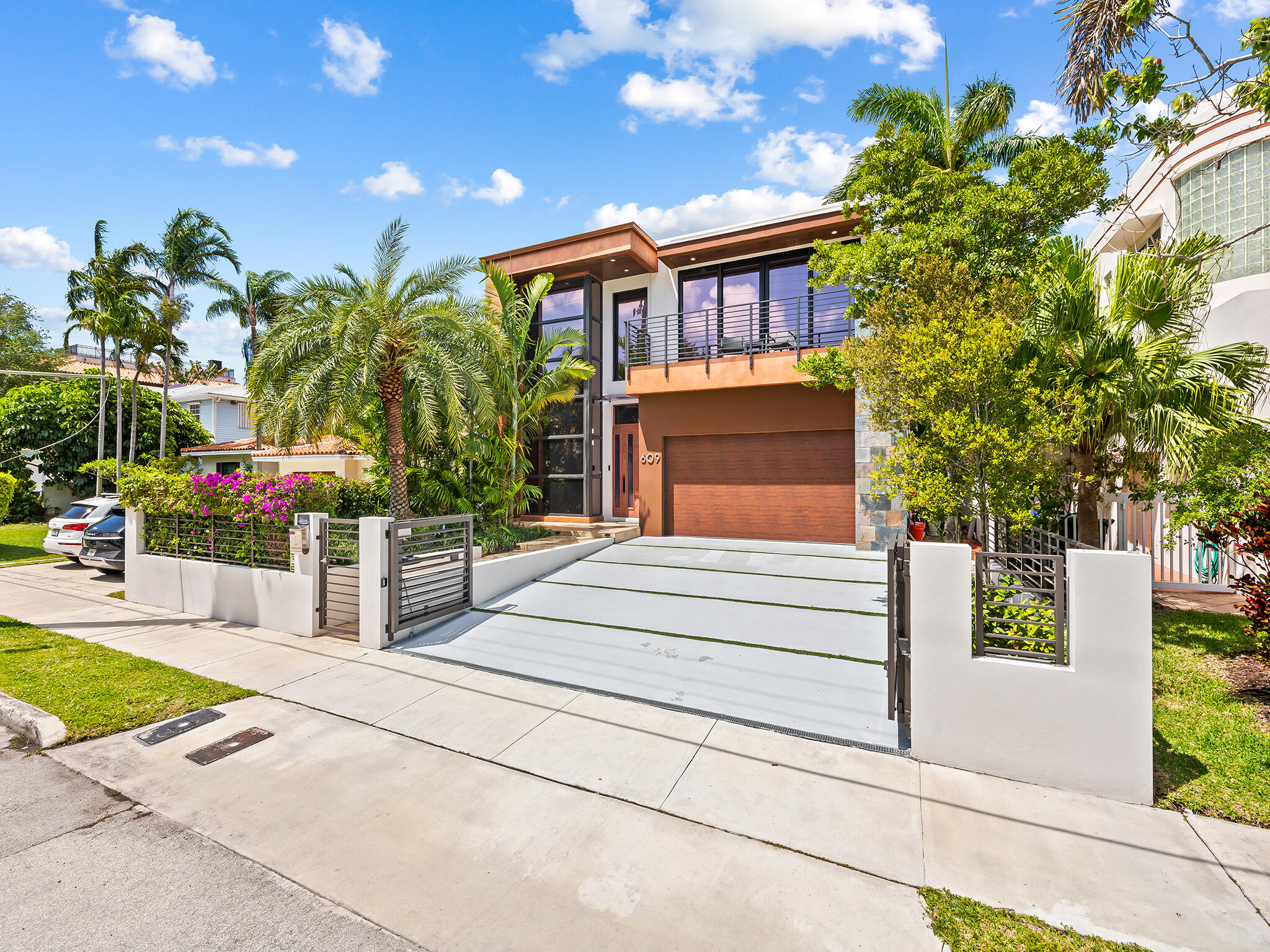 609 Poinciana Drive — photo 7