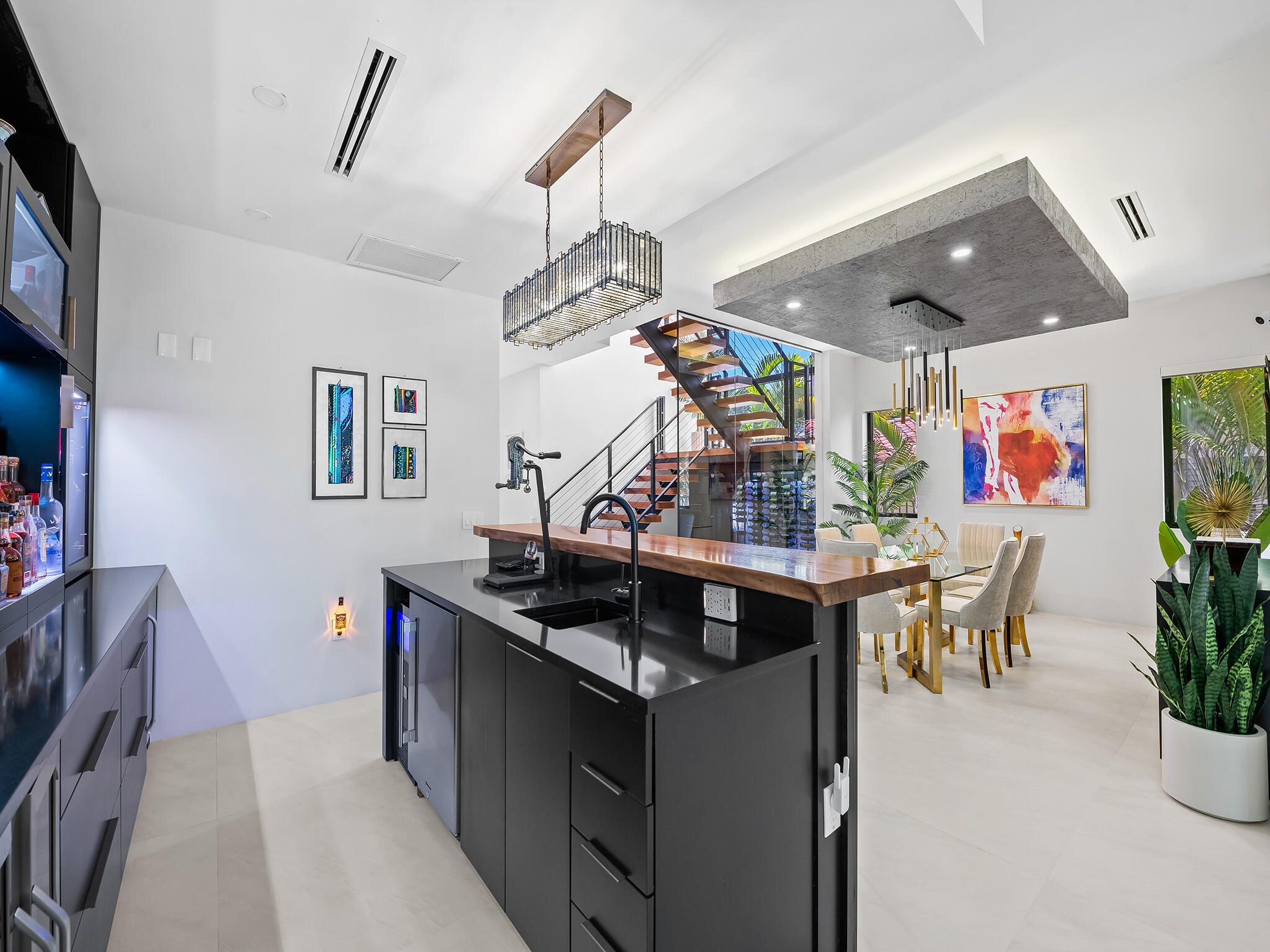 609 Poinciana Drive — photo 8