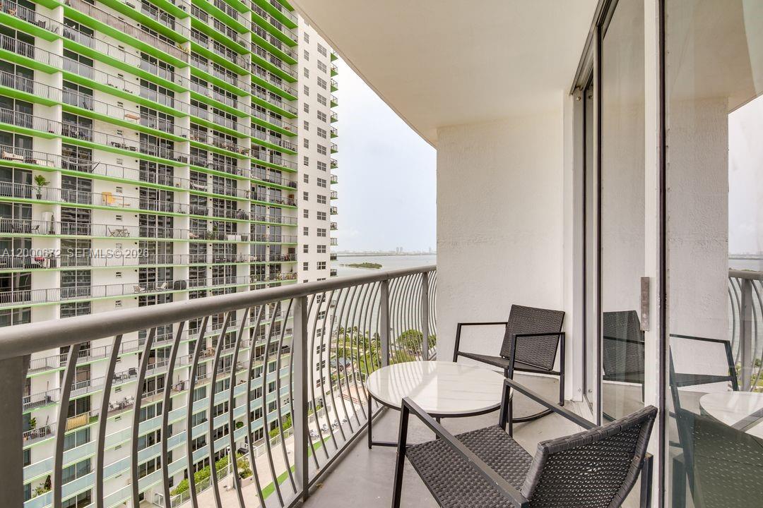 1750 N Bayshore Drive 1909, Miami, FL 33132, Miami