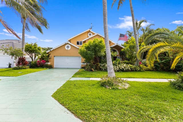 330 Prairie Rose Lane, sold in Hidden Valley Sec 3, Boca Raton, FL