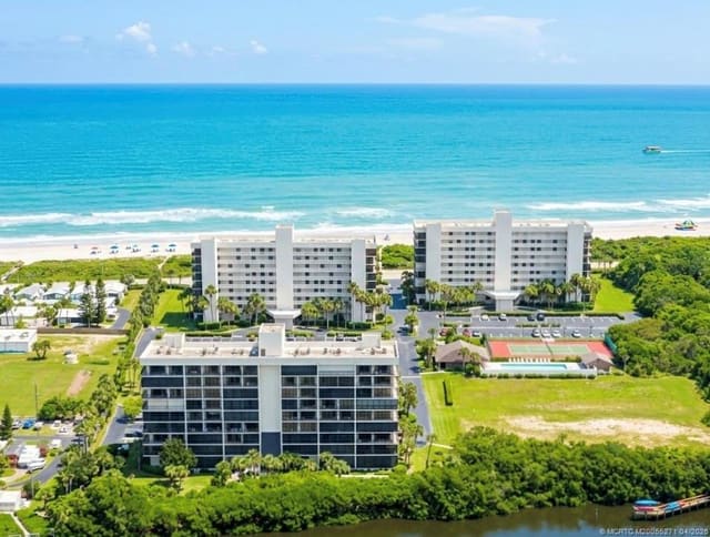 5055 N Highway A1A 903, sold in Bryn Mawr Ocean Towers, A Condominium, Hutchinson Island, FL