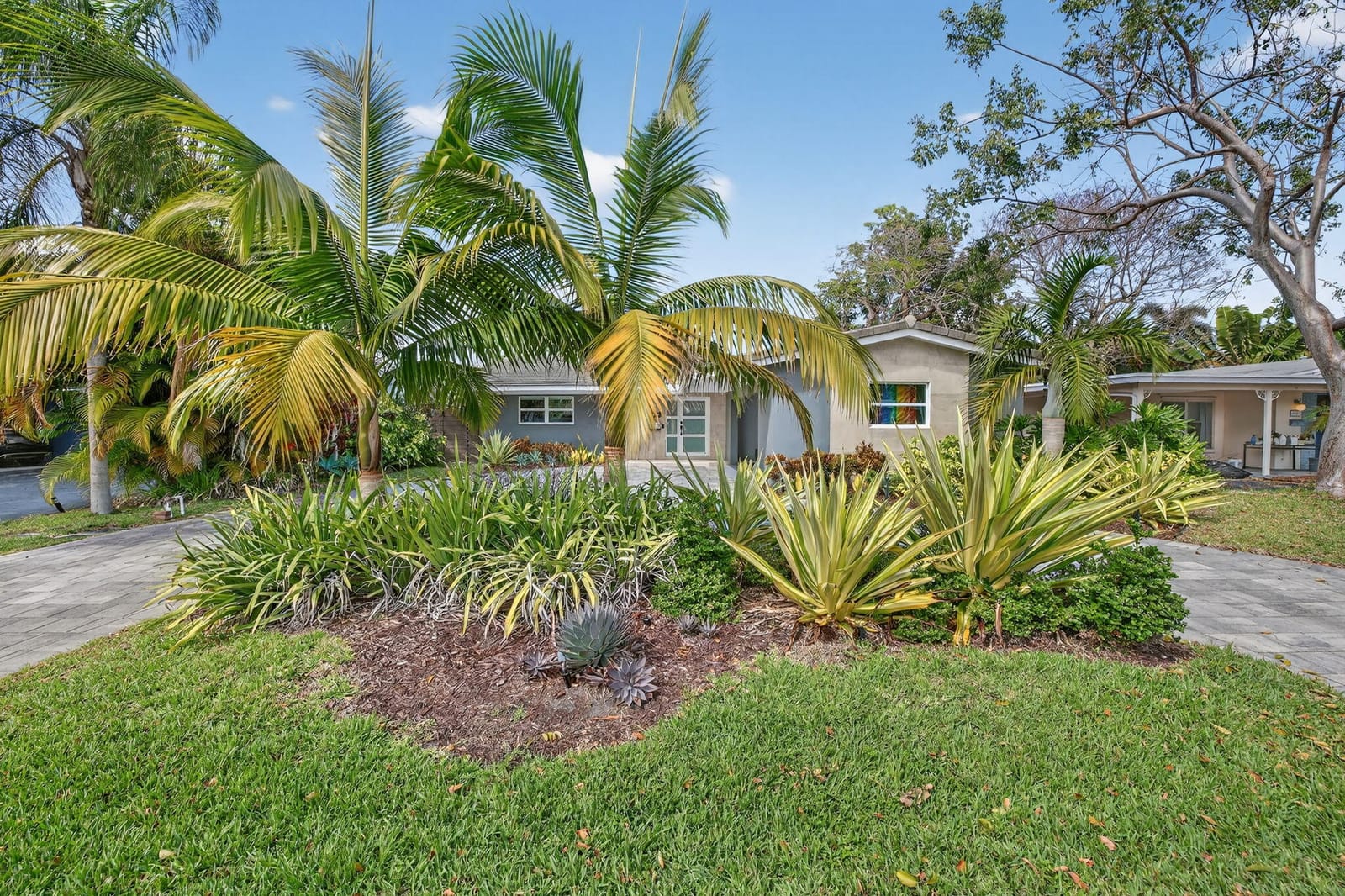 1721 NE 37th Street, Oakland Park, FL 33334 photo 2