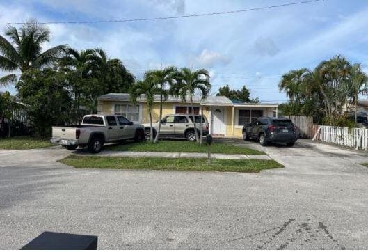 922 SW 11th Avenue, sold in Delray Beach Heights, Delray Beach, FL