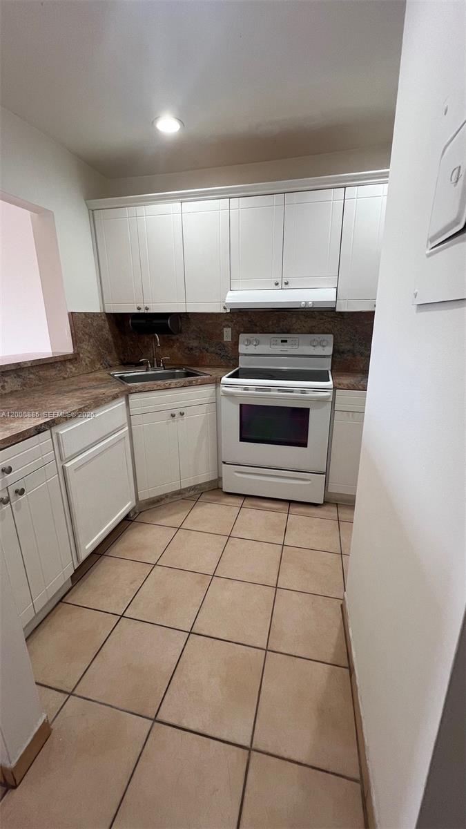 6070 W 18th Avenue 323, Hialeah, FL 33012, Hialeah