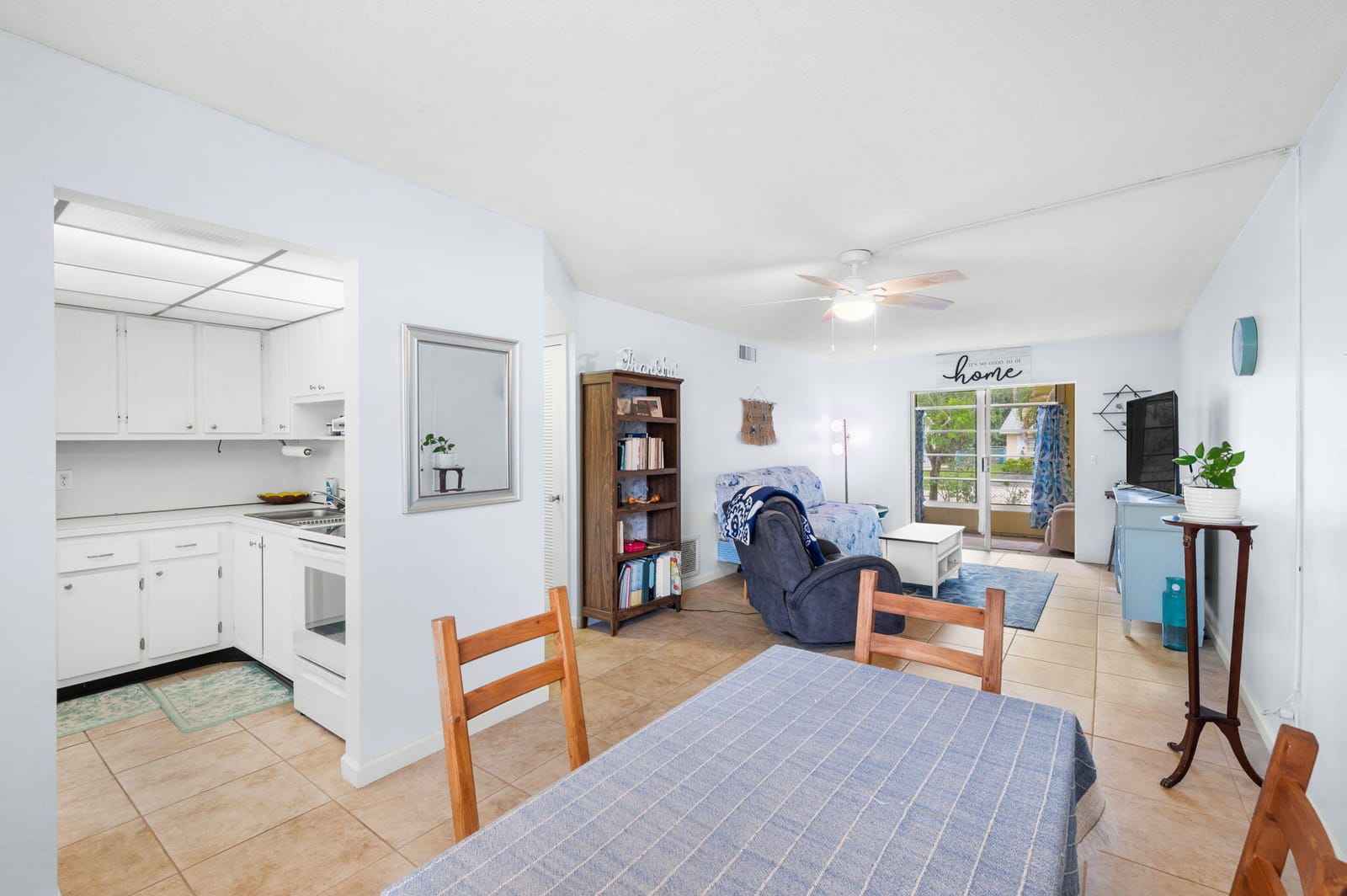2102 NE 1st Way 103 — photo 10