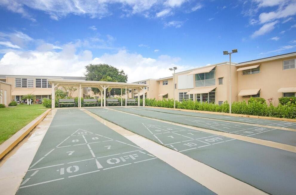 2102 NE 1st Way 103, Boynton Beach, FL 33435 photo 21