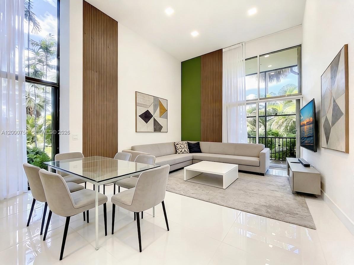 20329 W Country Club Drive TH10, Aventura, FL 33180, Aventura