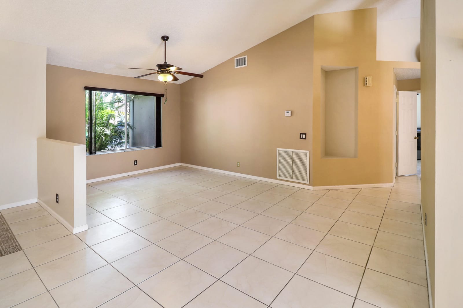 1968 Water Ridge Drive, Weston, FL 33326 photo 15
