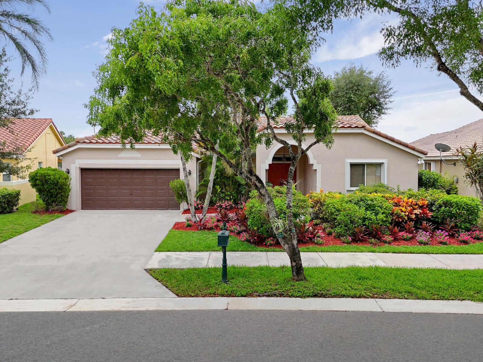 1968 Water Ridge Drive, Weston, FL 33326 photo 3