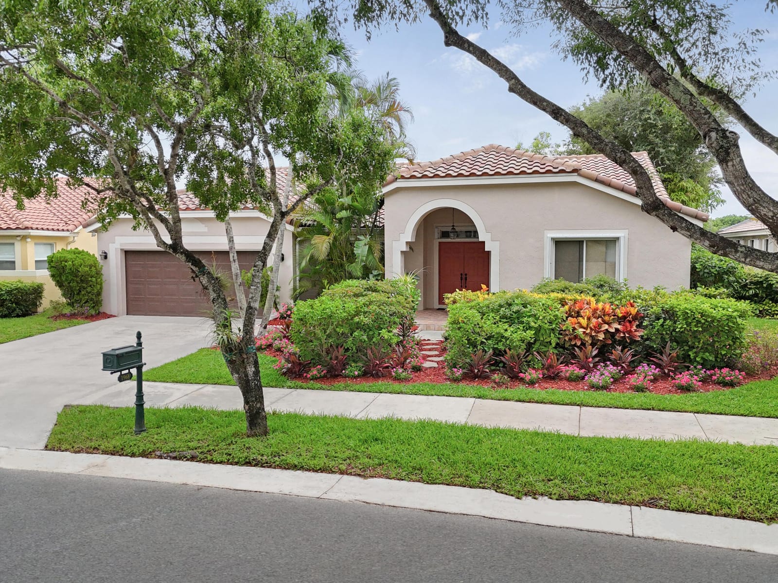 1968 Water Ridge Drive, Weston, FL 33326 photo 4