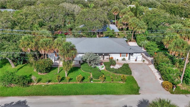 1505 Coral Avenue, Vero Beach, FL 32963